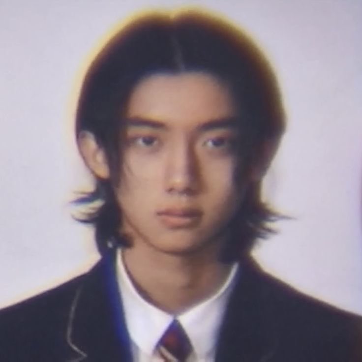 jungwj08_'s tweet photo. aku salah satu yg awalnya ngira klo woojin nih member dari jpn/cn. liat aja foto dia pas sekolah emang vibenya tuh beneran kya anak yakuza, ga salah sih klo ada yg bilang, apalagi yg pake gakuran. eh ternyata aslinya kr mentok 😅 https://t.co/giLMXKBYxm