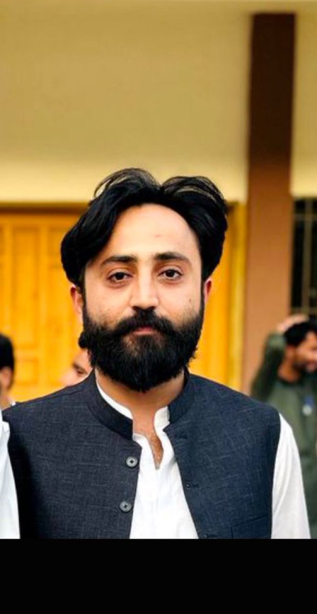 ZainBal83028196's tweet photo. Chairman BSO Jiand Baloch has been forcibly disappeared for the third time. Before this, he had already been subjected to enforced disappearance twice
#ReleaseJiandBaloch
#ReleaseBalochMissingPersons 

@KiyyaBaloch 
@HamidMirPAK
@mmatalpur 
@BBCWORLD
@UNHumanRights https://t.co/Qg8GqgfBiQ