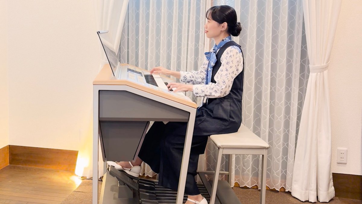 kanakoike115's tweet photo. YouTube 更新しました🙂🪁

♩嵐「カイト」

オーケストレーションの美しさが印象的なこの曲、想像どおり音作りも演奏も難しかったです🙇‍♀️
レジストも鍵盤もたくさん使っているので、そのあたりもご覧いただけたら嬉しいです💡

▶︎https://t.co/lCfUFOkSqr https://t.co/ksHXUizbup