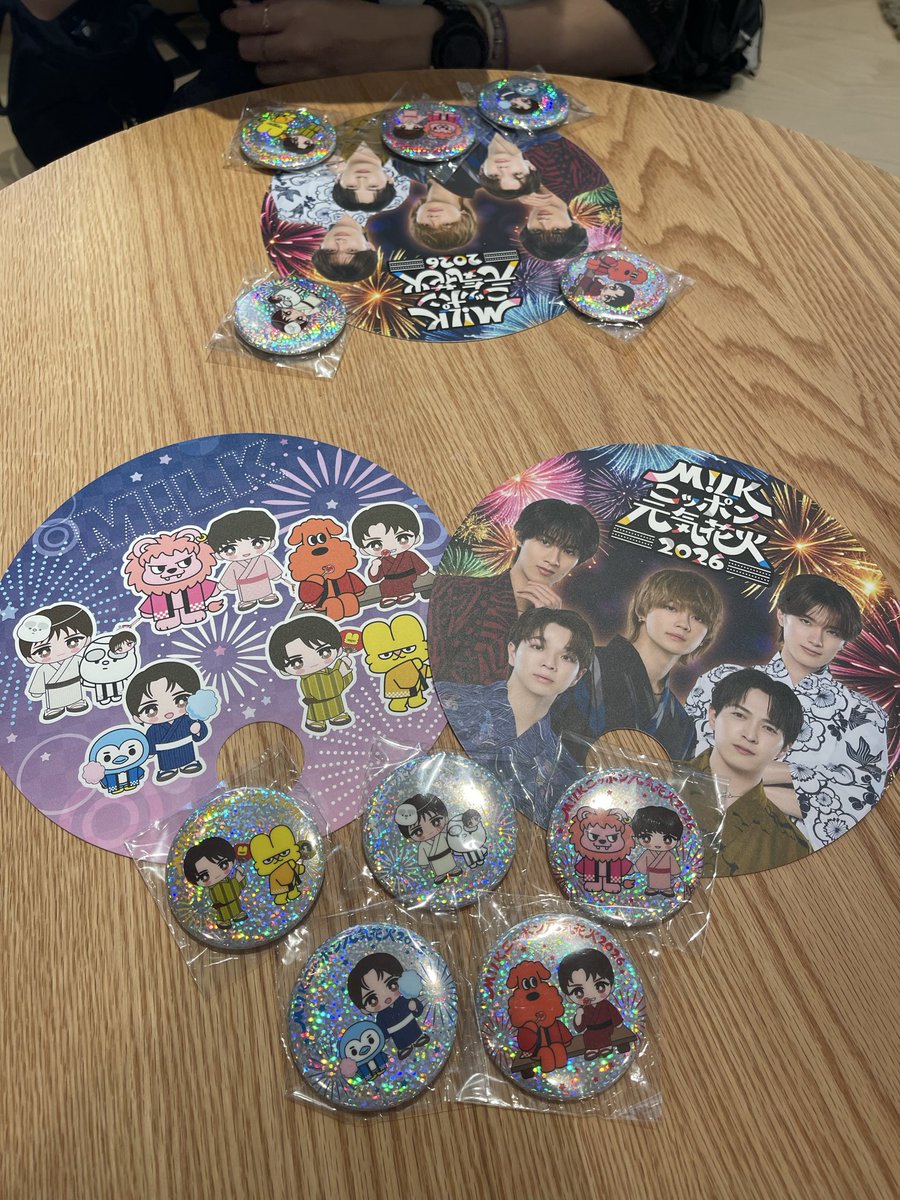 OhfYgf's tweet photo. 楽しすぎて滅！！
だいちゃん楽しい企画をありがとぉぉぉぉ🩵
地元でこんなイベントあるなんて夢みたい💫
これからもM!LKと楽しい思い出いっぱい作りたいな♡
#和歌山　#港まつり　#ニッポン元気花火 https://t.co/U2c6Us4htl