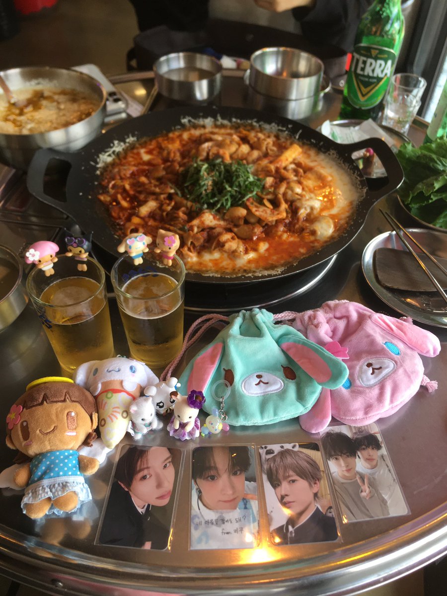 teethmonky's tweet photo. 성수 야호~ ✌🏻 https://t.co/pl5YdPUWDL