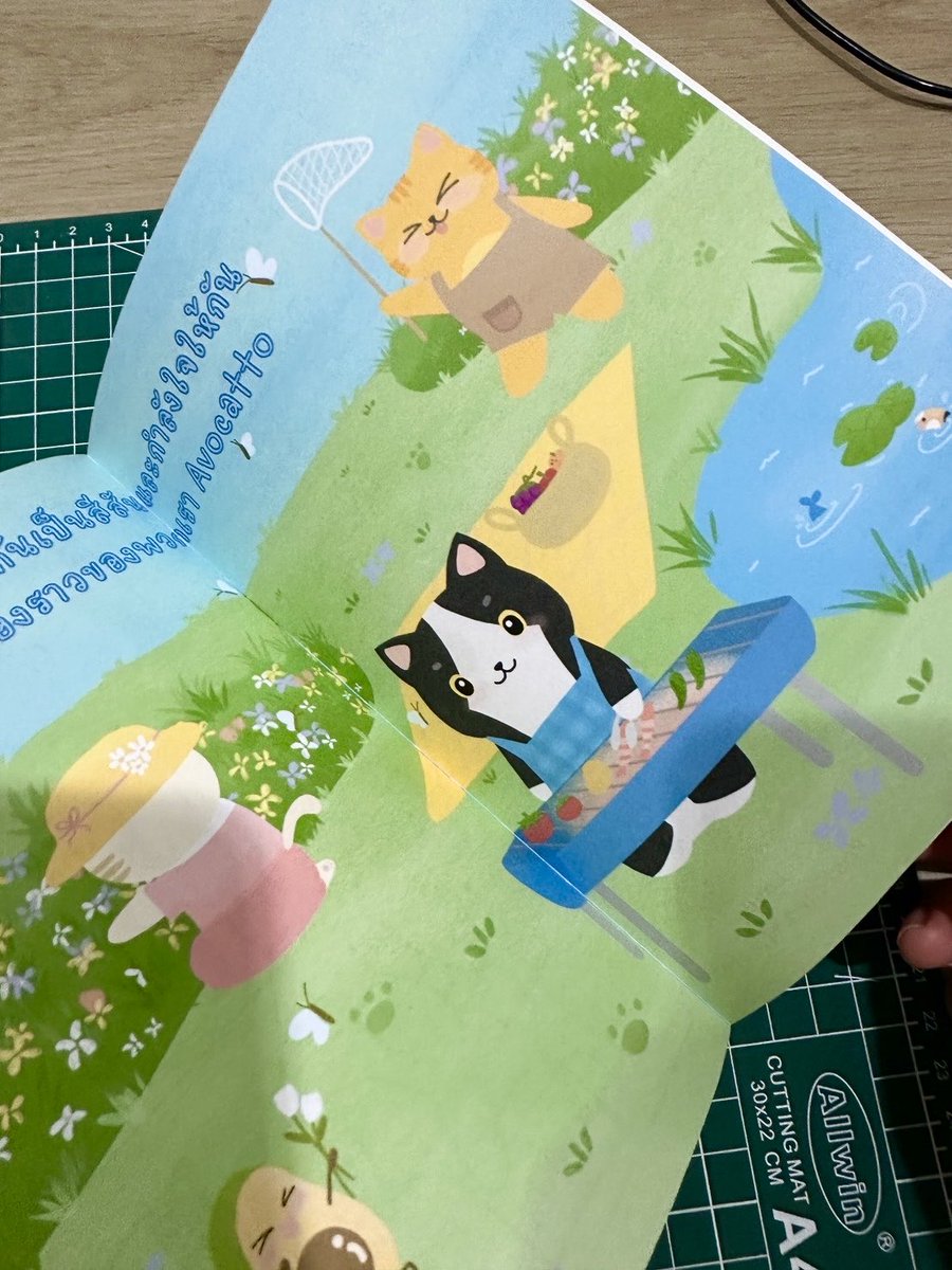 Postcardstinate's tweet photo. อวดมินิคอมิกเล่มแรกแบบเต็มตัว กำลังเตรียมออกเล่มสองค้าบ รอบนี้จะออกฟีลอาร์ตบุ้คสีสวยๆทั้งเล่ม เป็นกำลังให้นุด้วย 🥺💝
คาดว่าเล่มสองจะไปเปิดตัวที่งาน #demiduckevent นะคะ
#demiduck https://t.co/VSZ9wAmXoW