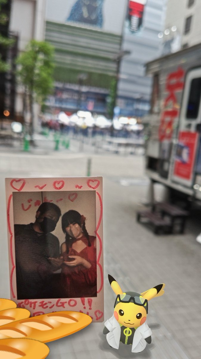 drm48's tweet photo. (´。｀）.ｏＯ(歌舞伎町で合流してGOフェスの補填イベント。💨 
 
予想より早く雨が降り出したので、小降りになったところで アカシアに移動してランチ。カニクリームコロッケ美味し。(*´﹃｀*)  
 
短時間でしたが今日もありがとうございました♪ ) 
 
#PokemonGOFest2026 
#ポケモンGO 
#あみみすと https://t.co/v8UCVj76gl