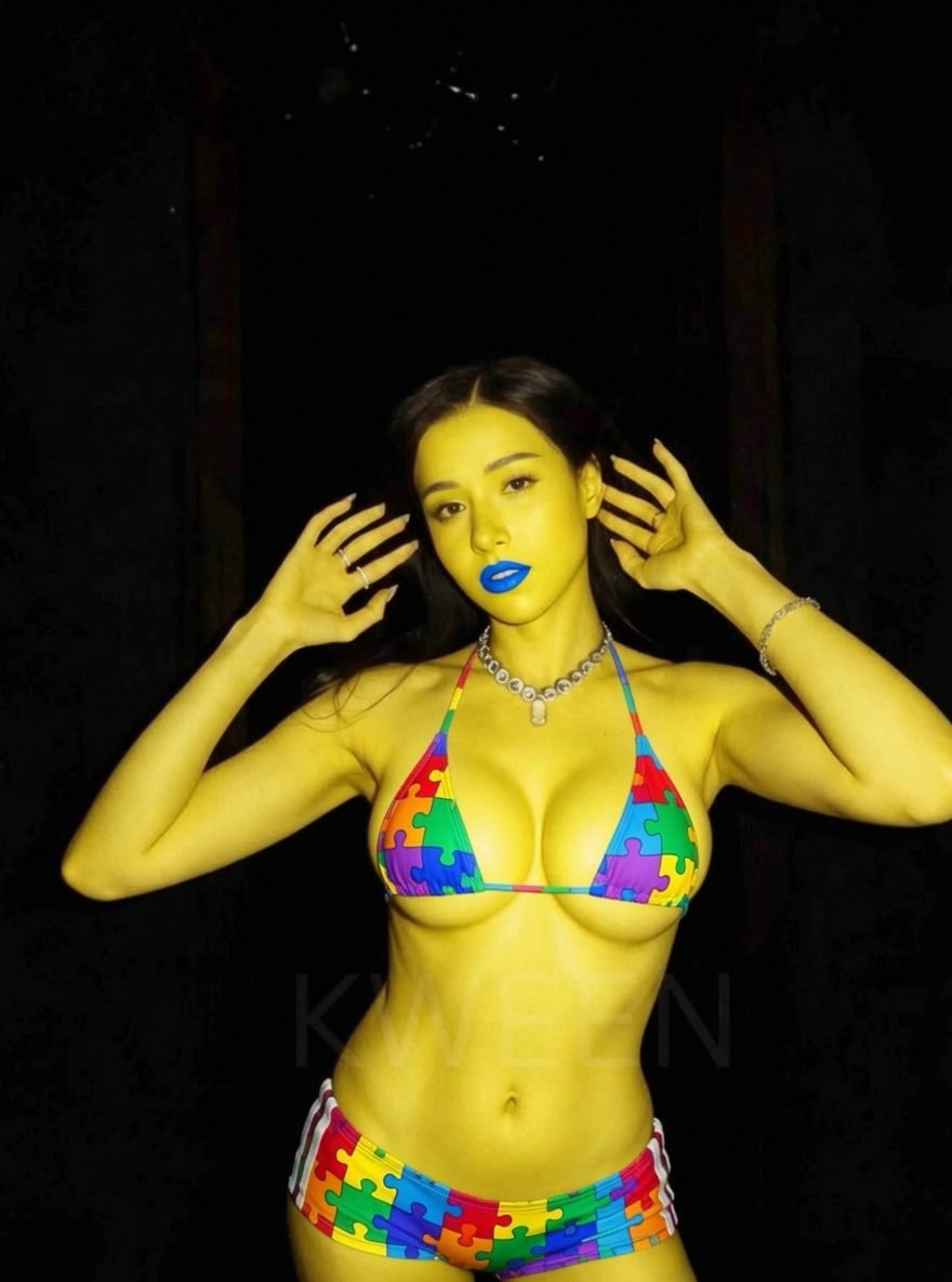 AspieMamaPokie's tweet photo. stare and do tuggies to your mama you spergtards 💋🧩 https://t.co/UVzq9s4ALK