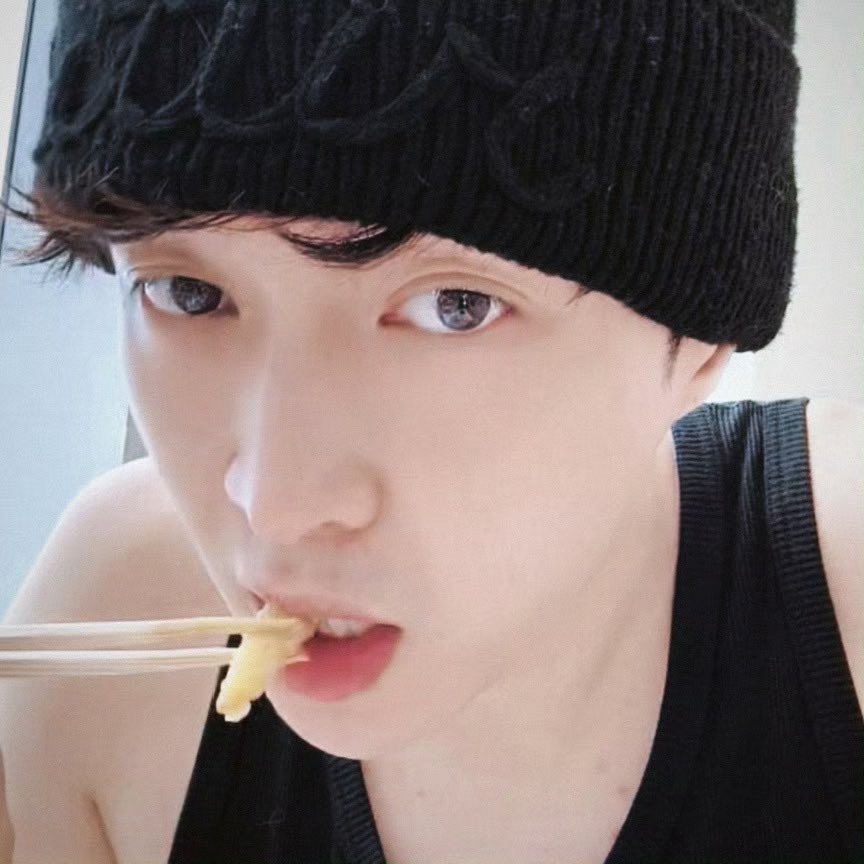 ranxback's tweet photo. 🍡🍥🥢🍭 https://t.co/iiqmEFXPZC