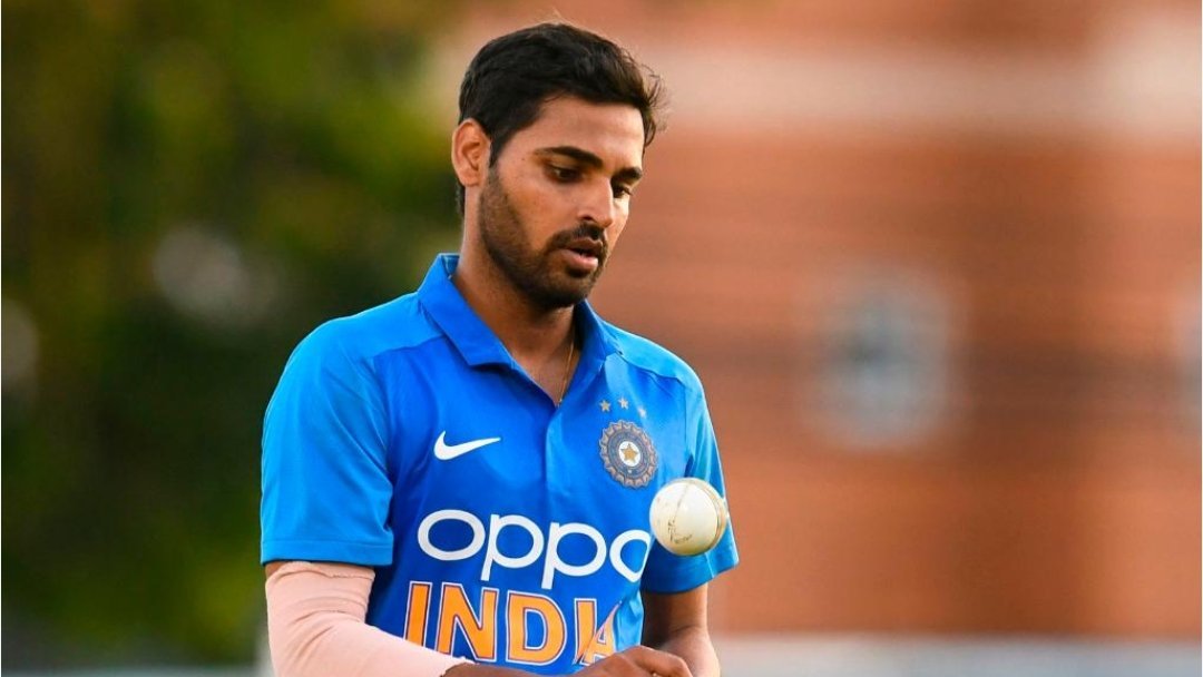 SportsChronix's tweet photo. 🚨 Reports:

Team India's management and selectors are considering bringing back Mohammed Shami and Bhuvneshwar Kumar.

Both could be in contention for India's 2027 ODI World Cup squad. 
🇮🇳🏏
#TeamIndia | #MohammedShami | #BhuvneshwarKumar | #ODIWorldCup2027 | #SportsChronicle| https://t.co/IsE2694A52