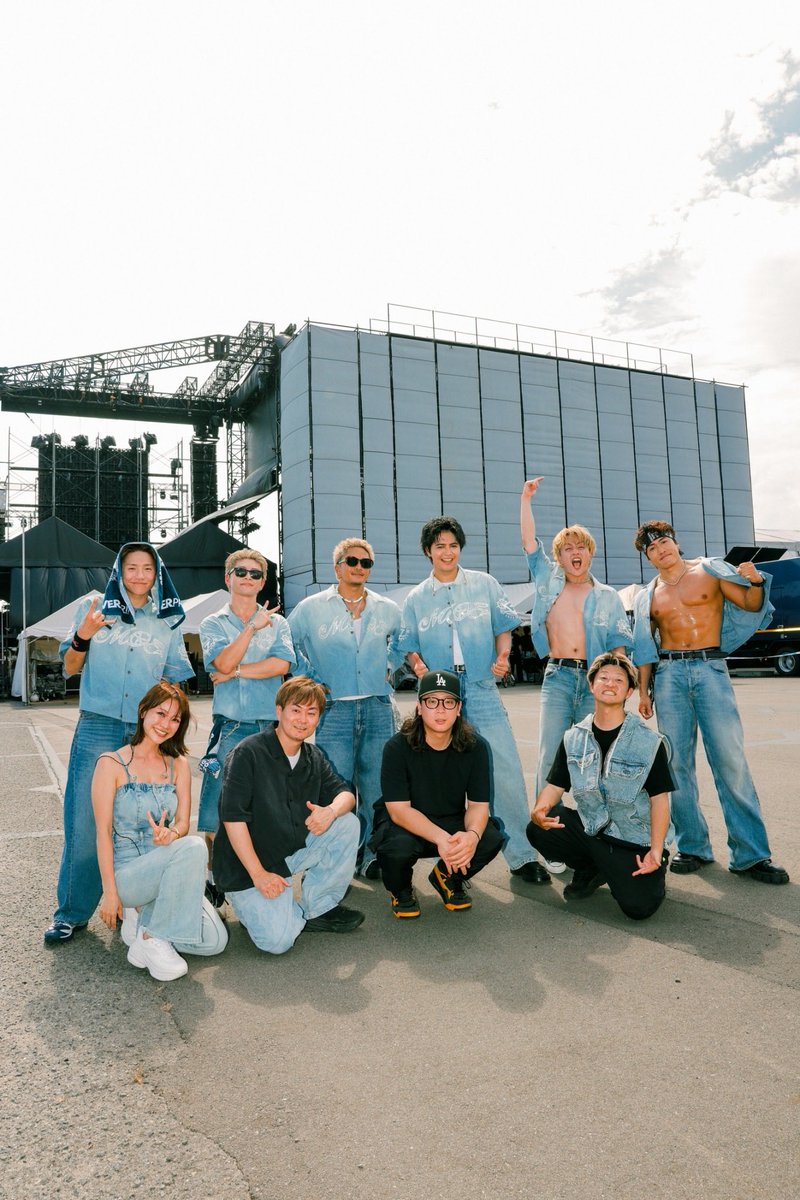 Nakatsuka_staff's tweet photo. OSAKA GIGANTIC MUSIC FESTIVAL 2026
ご来場いただきました皆さまありがとうございました🐙

会場も気温も熱気あふれる時間となりました🔥
次はGPPに向けて準備頑張ります💪🏾

▼PLAYLIST
https://t.co/28nO2lOxsY

#GENERATIONS #中務裕太
#ジェネサマ #GENEisBack
#ジャイガ @giga_osaka https://t.co/bg1nAqLPUa
