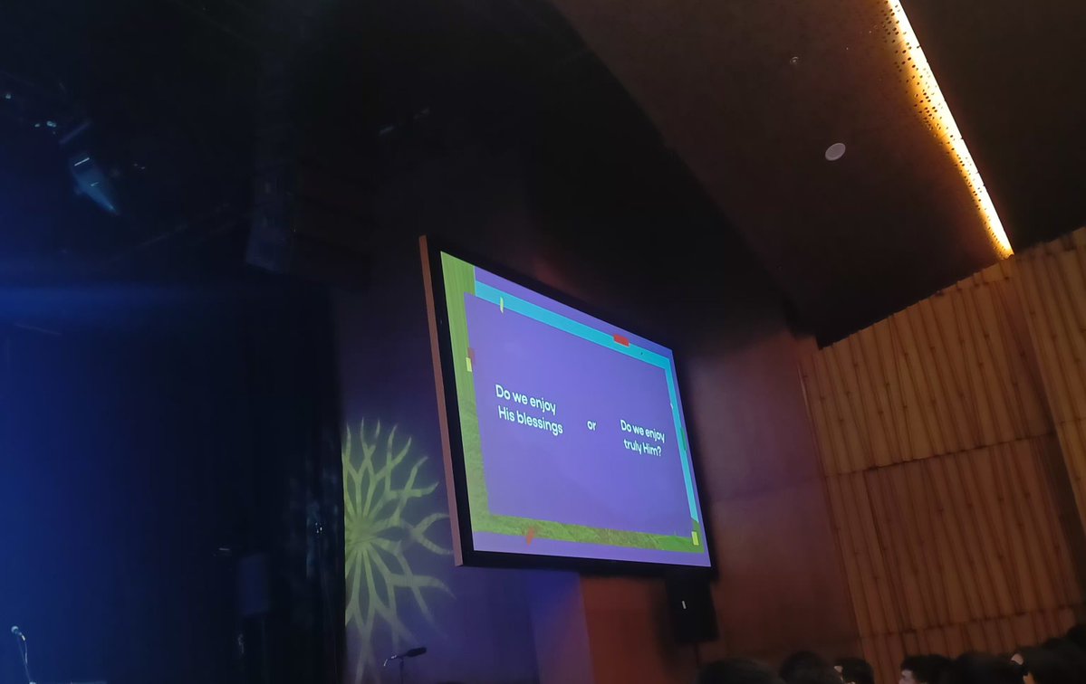 Amandelll2's tweet photo. JPCC with Ps. Sidney Mohede.
kembali ke rumah setelah berbulan bulan ga kesini dan pas kesini lagi langsung duduk persis dibelakang beliau 💗 https://t.co/PxAvkkOeFm