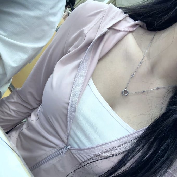 s_____fk84's tweet photo. 上海到底有没有人玩推的？举个爪 好让我有个数 #上海 https://t.co/wdb5OShYIx