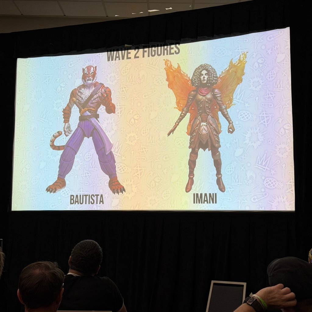DCCTVSeries's tweet photo. New look at #DungeonCrawlerCarl collectible figures by @PlaymatesToys at SDCC, launching next year

via:@InPursuitofToys https://t.co/r2LOAwaAKq