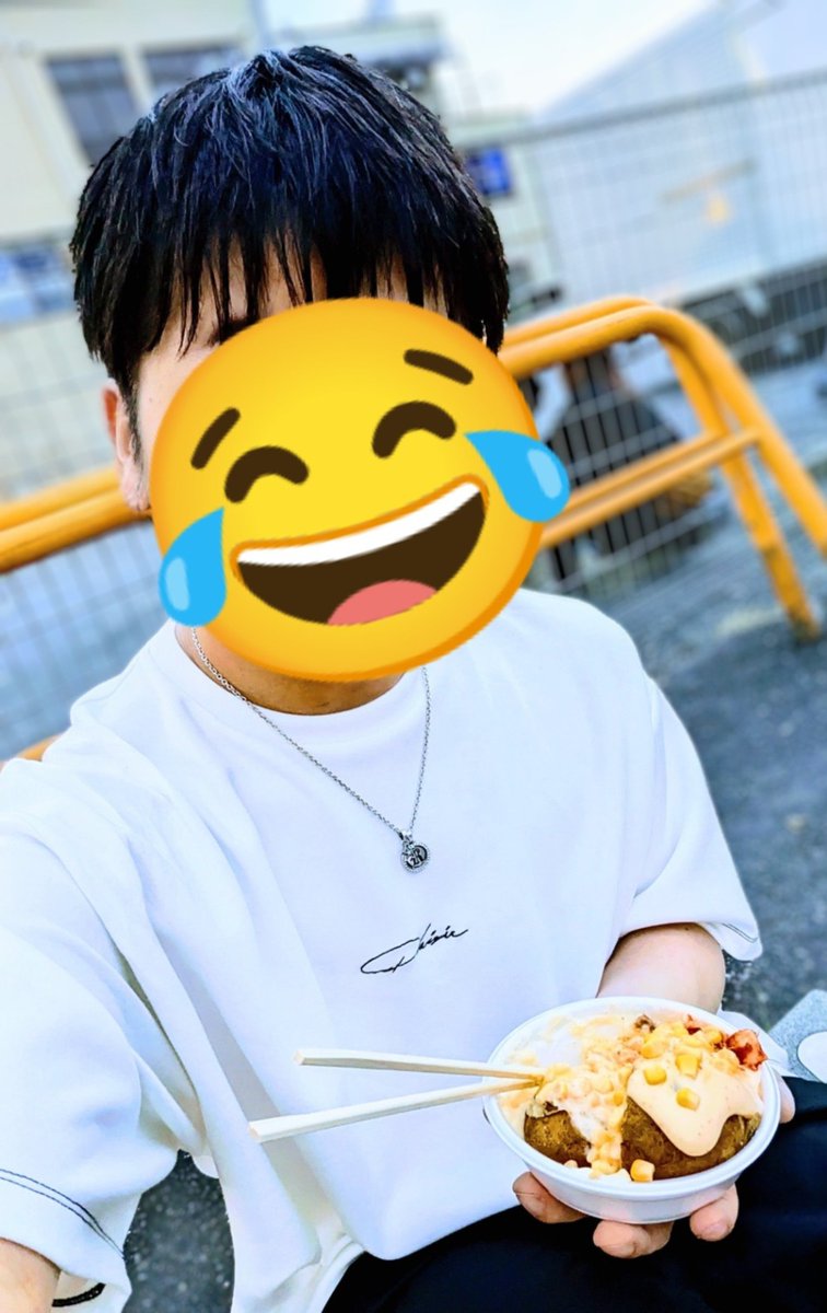 レイ tweet media