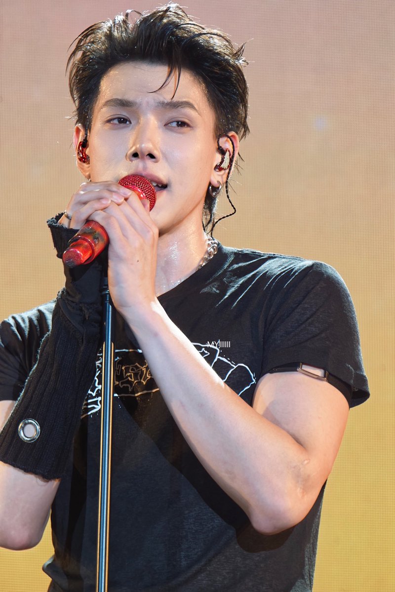 MYIIIIII1818's tweet photo. So cool～～

MonsterMusicFestival2026_D2 
#ต้าห์อู๋ #oueiija #DAOU https://t.co/Bn4Izc7uOZ