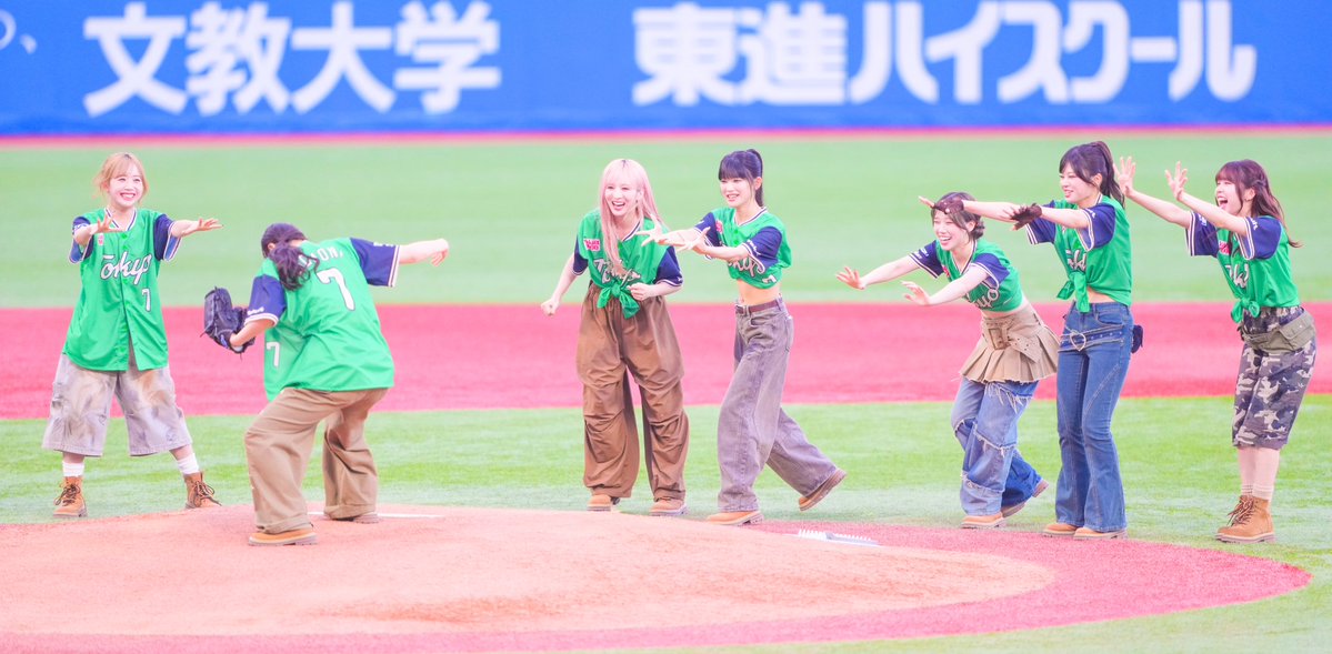 erichipa911's tweet photo. みんなで楽しそうなME:Iちゃんの始球式可愛かった🤗🤗

2026.07.26
#ME_I
#swallows https://t.co/v2ho8nFIzZ