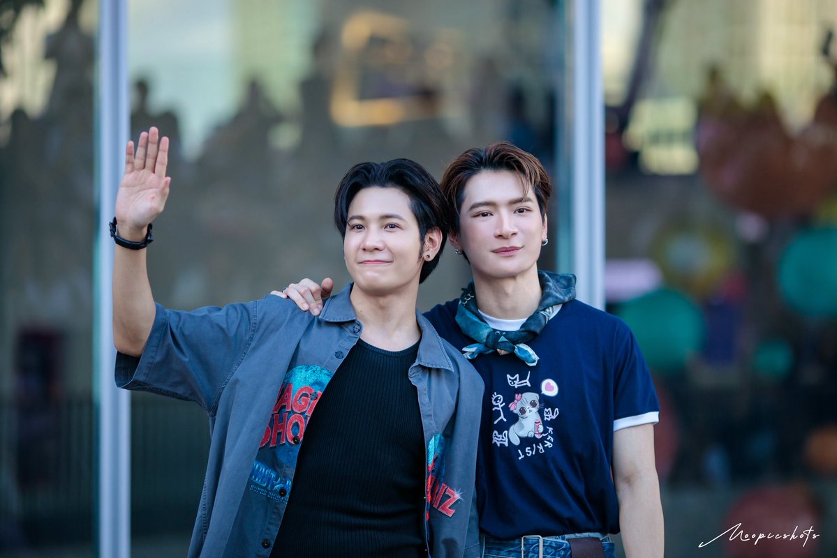 InfinityFSci's tweet photo. ความคิดถึงที่มี ส่งถึง2คนตรงนั้นไหมนะ : )

#งานมหกรรมนิยายนานาชาติ2026xKristSingto
#คริสสิงโต #KINGMAN https://t.co/7MSoZssn8b