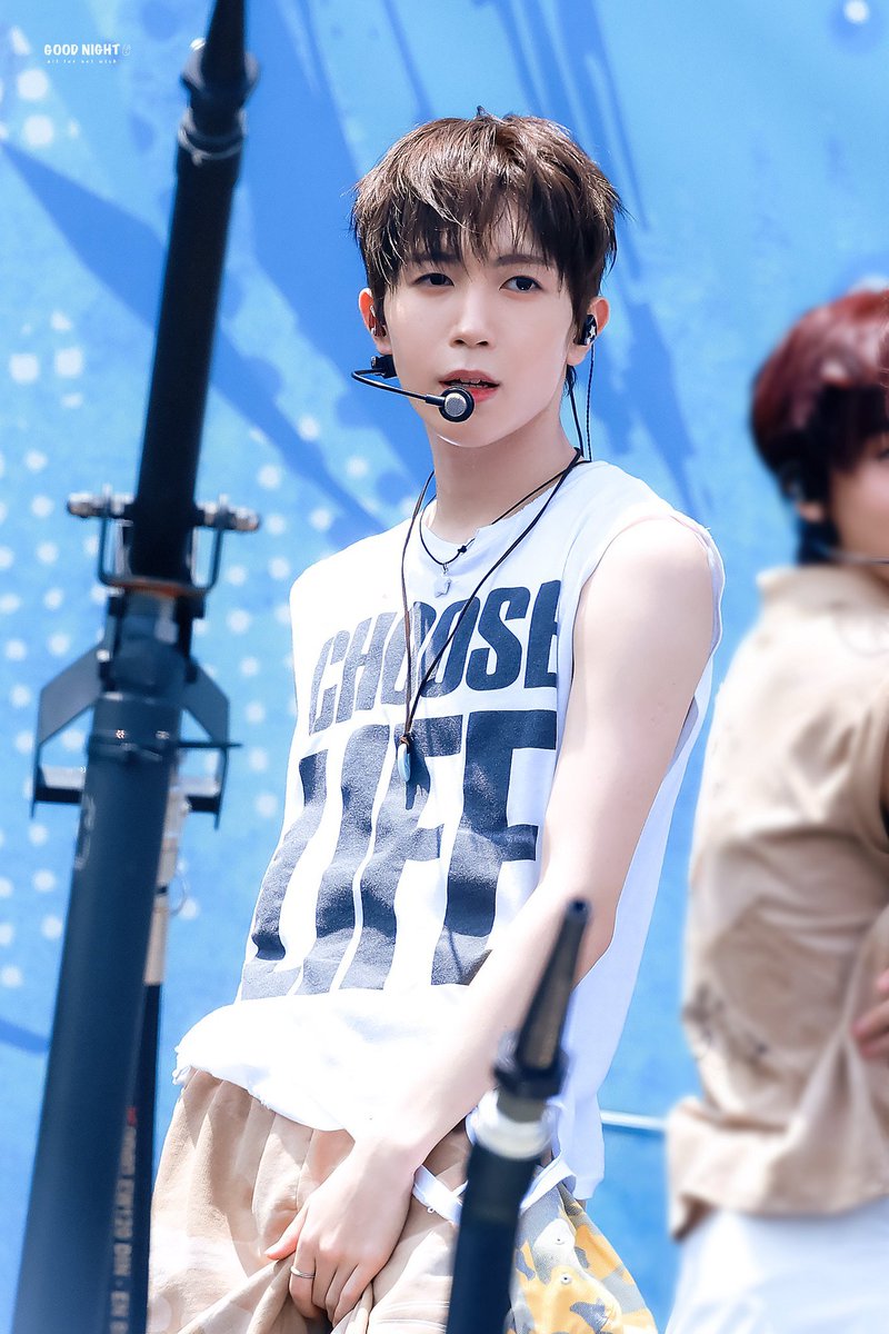 sialsial0919's tweet photo. 치치 머리 짧아지니까 귀여운데 남자다워서 조아 https://t.co/vjIs6MbUjG