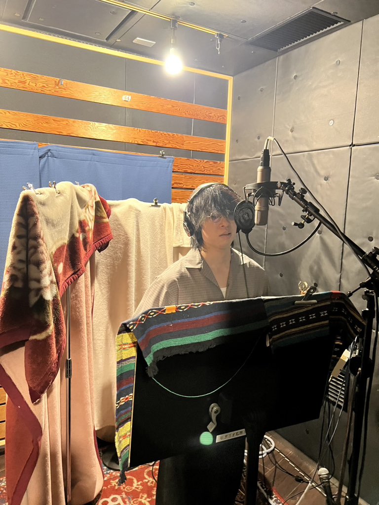 shuhei_t_'s tweet photo. ノウルシ、歌録りまで無事に完遂。
お楽しみに◎ https://t.co/JCM9VHr1nH