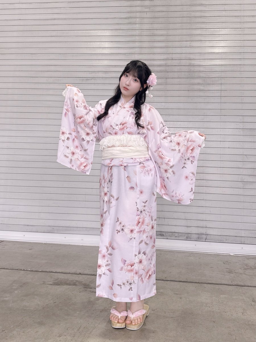 _sakurai_momo_'s tweet photo. リアルイベント💖
きてくれたみんな、ちょ〜ぜつてんきゅん💖

みんなのために浴衣きたのっ👘🎀*.+ﾟ
#きゅんかわ ですか〜？,,ᴗ  ̫ ᴗ,,💖

みんなに喜んでもらえて、
とっても嬉しかったですっ🎶ྀི♡
また会えるのを楽しみに待ってるね🫶🏻ˊ˗
しあわせな時間をありがとう♡♡♡ https://t.co/0jG7rLEmS2
