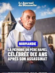 mvalet_officiel's tweet photo. 10 ans après, la France n’oublie pas 🇫🇷 !

Pour la première fois, l’aube maculée de sang du père Jacques Hamel est exposée dans l’église de Saint-Étienne-du-Rouvray.

Le 26 juillet 2016, ce prêtre de 85 ans était égorgé en plein office par deux terroristes islamistes, tous deux fichés S.

L’un d’eux, Adel Kermiche, avait tenté à deux reprises de rejoindre la Syrie. Malgré cela et sa condamnation pour terrorisme, il avait été remis en liberté sous contrôle judiciaire avec un bracelet électronique et des plages de sortie autorisées, c’est hallucinant !

Et c’est précisément pendant l’une de ces plages de sortie qu’il a commis cet assassinat barbare et ignoble.

Cette tragédie nous rappelle une chose : face au terrorisme islamiste, il ne peut y avoir ni naïveté, ni faiblesse, ni lâcheté.

Les terroristes islamistes doivent être condamnés à la perpétuité réelle afin qu’ils ne puissent plus jamais sortir de prison ni faire de nouvelles victimes.

Et immense respect à la BRI et aux policiers de la BAC qui, au péril de leur vie, ont neutralisé les deux terroristes et mis fin à leur folie meurtrière 🫡🇫🇷.