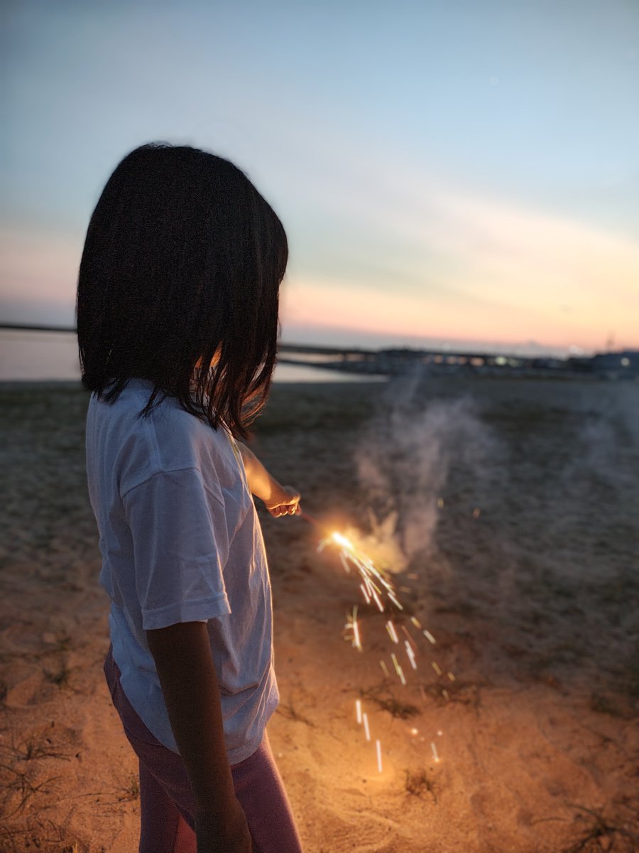 sard_lover's tweet photo. 家族で花火してしました🎇 https://t.co/1GhyHN4IAw
