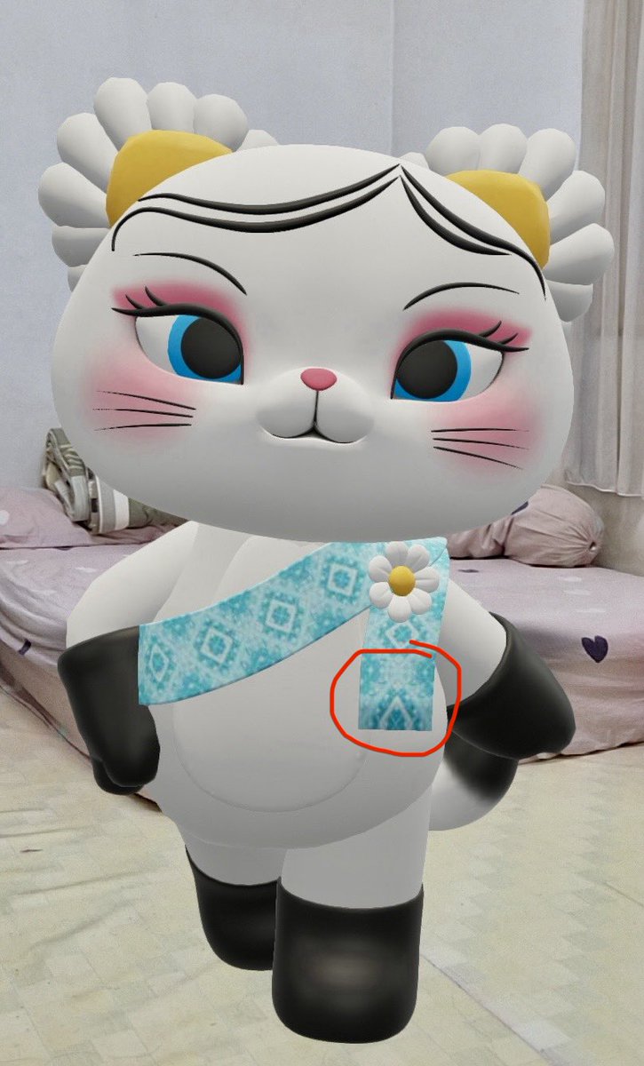 silverxrain89's tweet photo. Just realize the “JS🌼” does not show when using this app on a Samsung Phone as compared to an iPhone. #JessyJS 

Can the company look into this? 😅 @DomundiTV 

Left: iPhone           Right: Samsung Phone https://t.co/dOQjvv40Cc