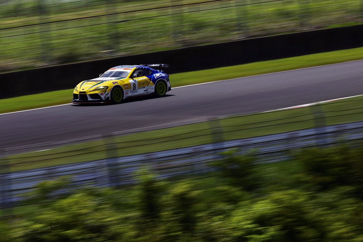 cn_hiroshi's tweet photo. S耐オートポリス
決勝 8号車

清らかな風に緑豊かな高原のサーキット🌳

#青山学院自動車部 
#TEAMZEROONE https://t.co/2NnV28Ib7n