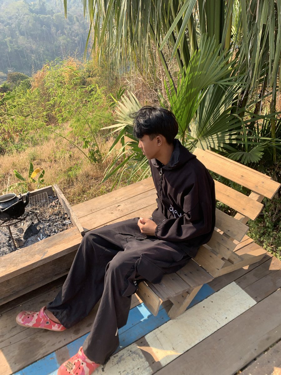 HfgRoth65805's tweet photo. ចង់dateនៅអាកាសាភ្នំត្បែងព្រះវិហារ https://t.co/2g4oUcf3RJ