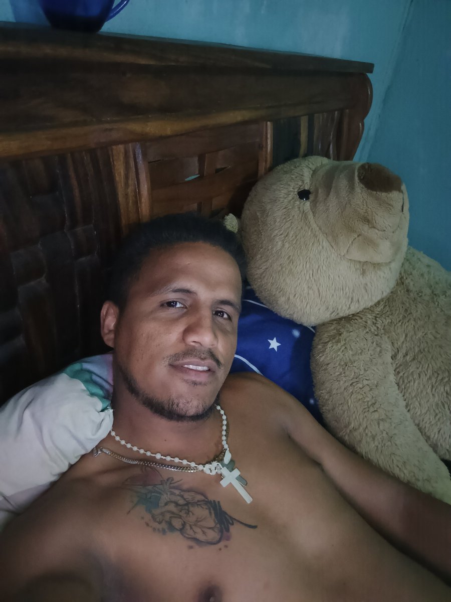 arteromer's tweet photo. Que la bendición de Dios padre hijo y espíritu Santo, siempre los acompañe https://t.co/aaopoyQJwE