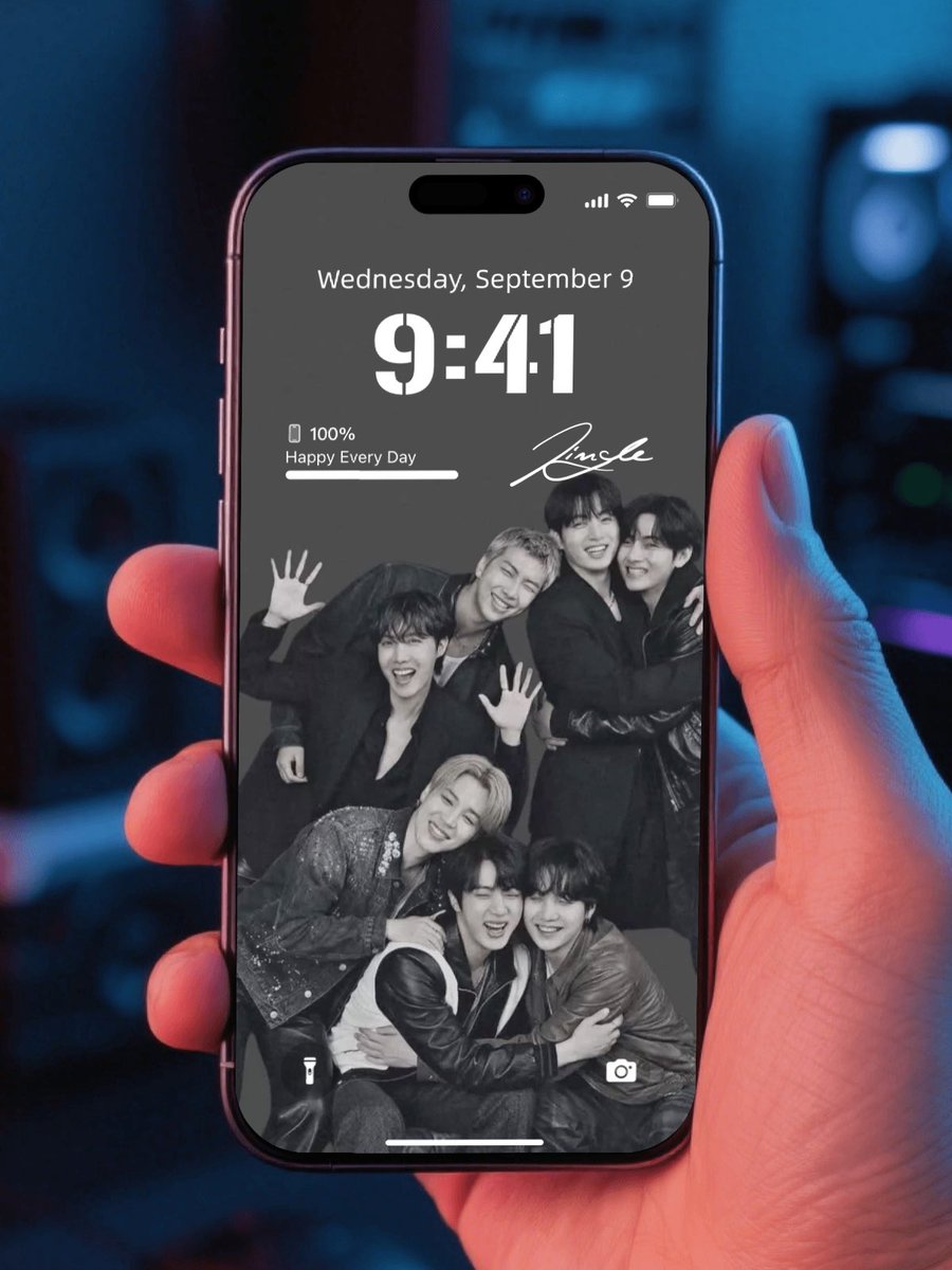 phonewallpapers's tweet photo. BTS OT7 Black &amp; White Group Wallpaper 🖤 https://t.co/vdgzilNG1C