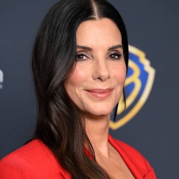 EternallyJustMe's tweet photo. Happy Birthday 🎂 Sandra Bullock 62 today. https://t.co/MW2HiCoyUw