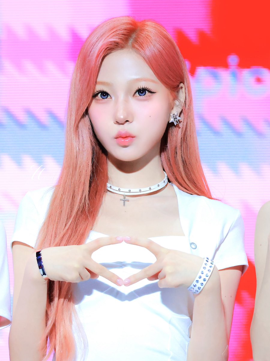 ste11a_u's tweet photo. 260725

#스텔라 #STELLA #h2h #하츠투하츠 #Hearts2Hearts https://t.co/2cUxoppRBC