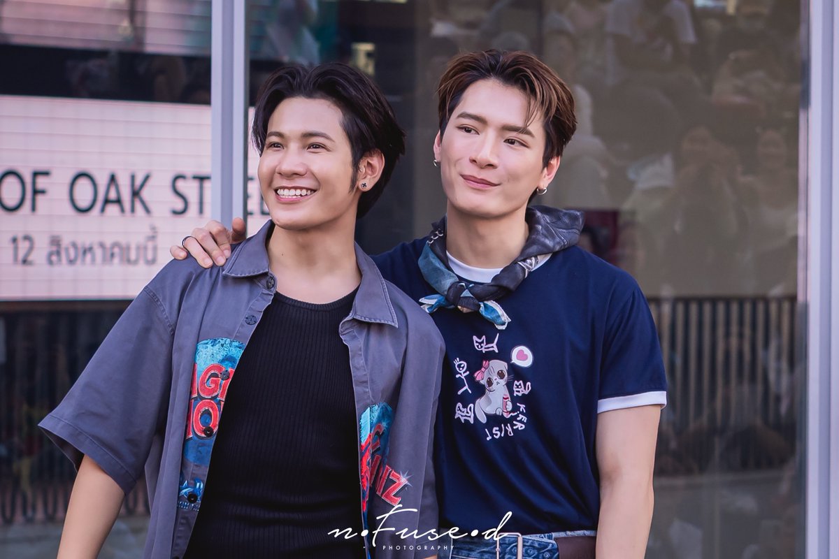 FUSiiZAA's tweet photo. ความคิดถึงทำงานอยู่นะ

#งานมหกรรมนิยายนานาชาติ2026xGMMTV
#คริสสิงโต #สิงโตคริส https://t.co/5cml2mgA5R