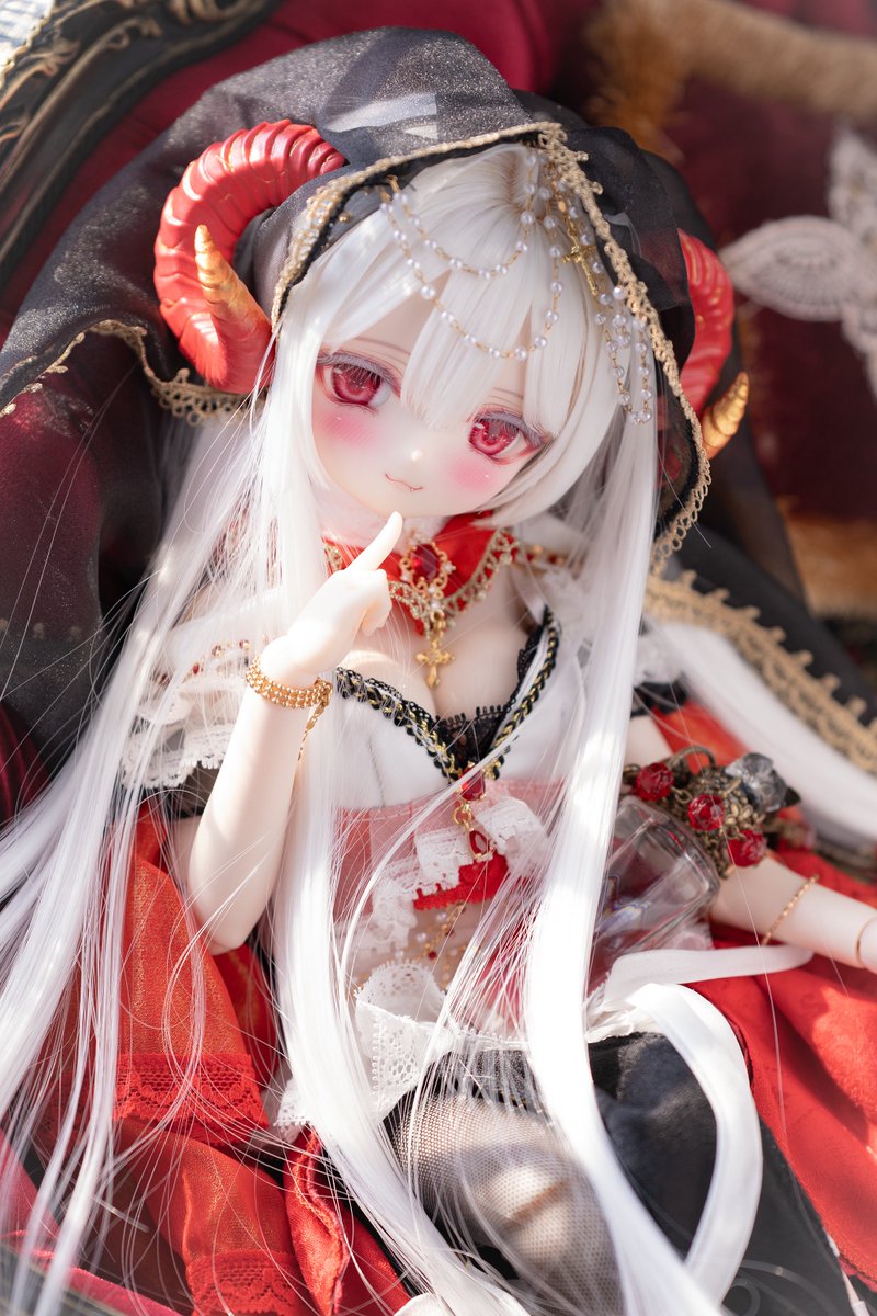 poe_poe2033's tweet photo. 深紅の悪魔姫🌹🥀
#ぽえっ子 https://t.co/VJaBfyEsdd