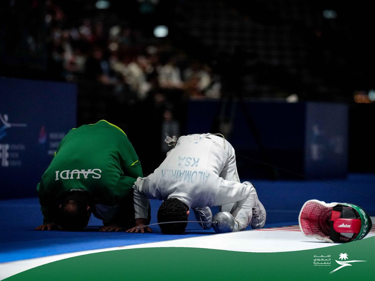 FencingKsa's tweet photo. خليـفة ثـالث العـالم 🔥🇸🇦

المبـارزة السعـودية تصنع التـاريـخ ✨🤩

خليفـة العميـري يسطَّر اسمـه بميـدالية بـرونـزية عـالمية غيـر مسبــوقة  🥉💚🇸🇦

هزم بطل الأولمبياد و حفر اسمه في سجل الابطال ✨

افـرح يـا وطـن  🇸🇦🎉🎉💚 https://t.co/0wzWF6b8sV