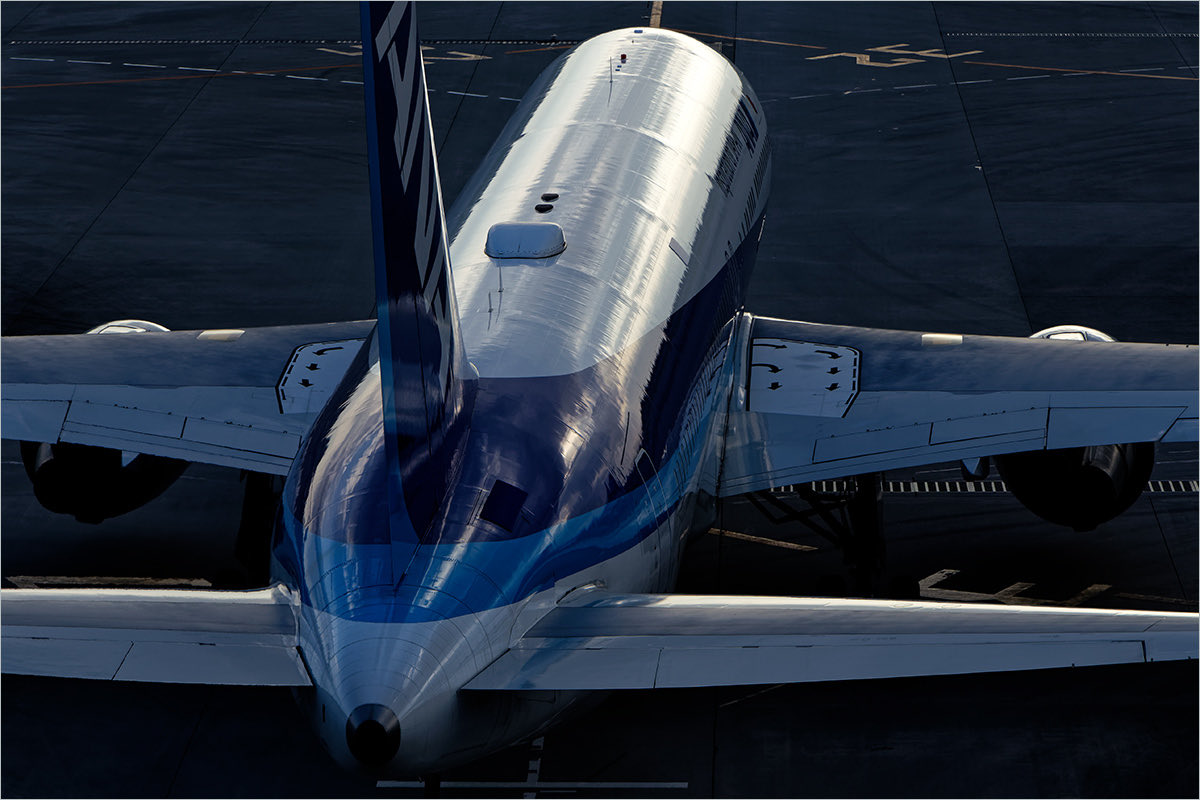 t_2ndFrame's tweet photo. 鈍さ故のコントラスト - 那覇空港
なかなか他にはない角度で見下ろすことができる、何度訪れても飽きない撮影場所。
https://t.co/yVZTZkww51 https://t.co/ZNkwdcZ4a8