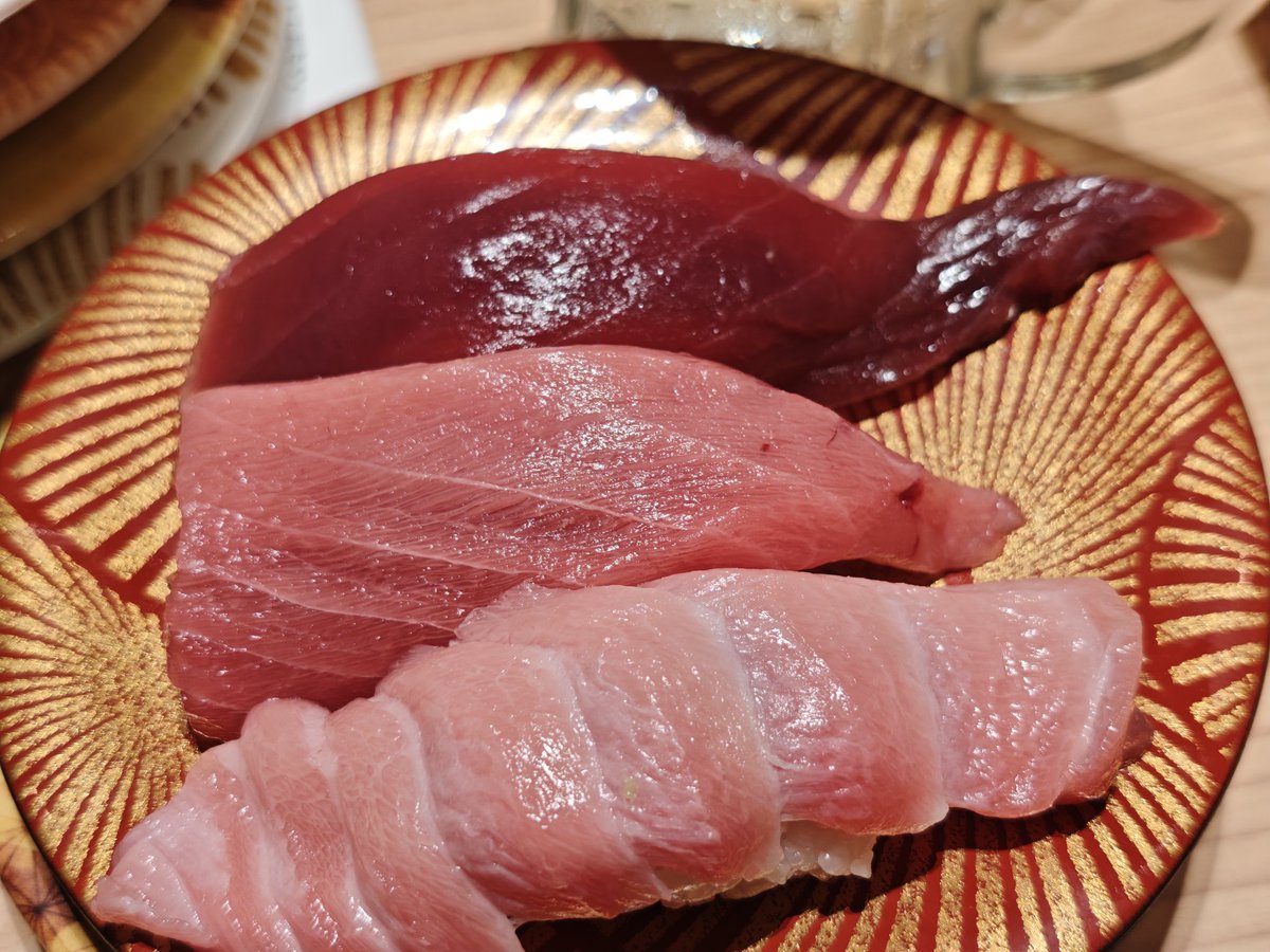 kamu_110's tweet photo. おすしを たべました https://t.co/kOnTqk6gTO