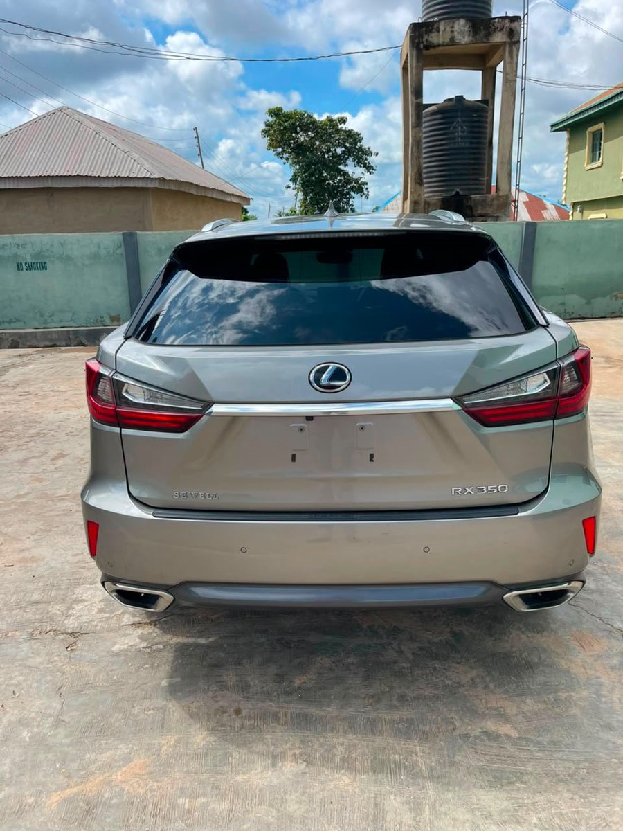 PELSAUTOS's tweet photo. Dear X people
Happy Sunday
I need money for this sweet Lexus RX 350 2018 direct 
Accident free 
With clean interior and exterior 
42,000,000
07032328559
Kindly help me repost https://t.co/kY1b9YyIrX