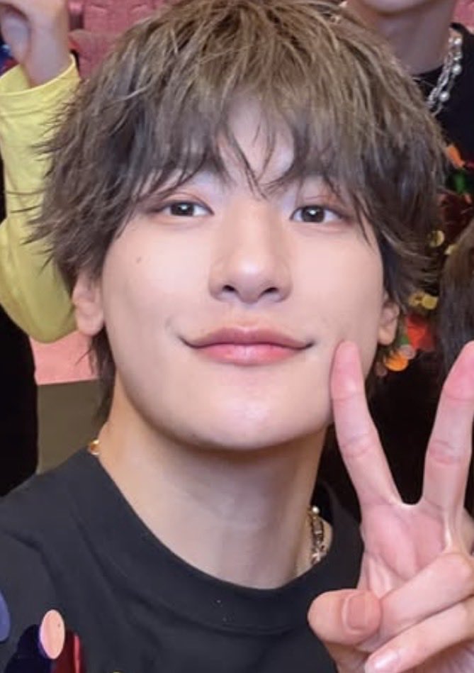 shoshichandayo's tweet photo. 逆に芳賀柊斗より口元シナモンな男いたら教えてくれよ https://t.co/6YGoehGBvc