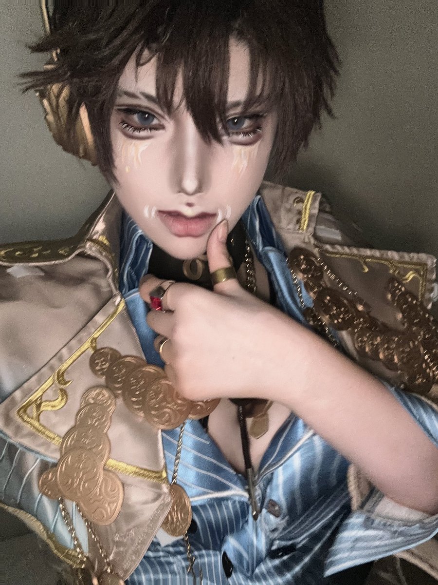 K5_cos's tweet photo. #第五人格 
#第五人格８周年おめでとう 

イコ！ https://t.co/Y89YQf2ZHL