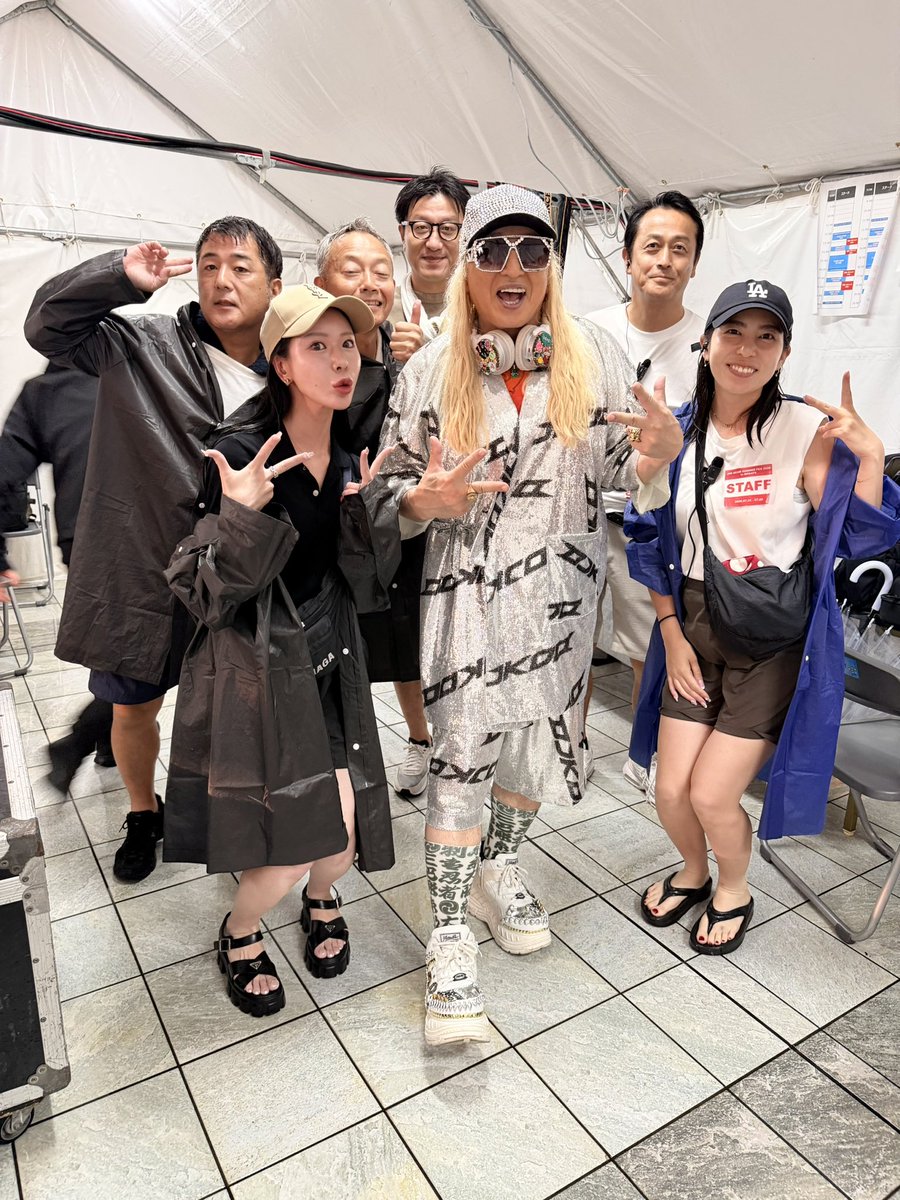 DJKOO_official's tweet photo. JIM BEAM SUMMER FES in NIIGATA！！
ありがとうございます！！

雨雲を吹き飛ばす新潟の皆さんの盛り上がり！！マジでホント最高でした！！

そしてなんと！Sonar Pocket × DJ KOO 初コラボレーション！WOW WAR TONIGHT 万代シテイがひとつになって爆盛り

テレビ新潟スタッフ皆さん、
後輩の新潟DJ's

出会えた皆さんに心から感謝 DO DANCE！！

#JIMBEAN 
#テレビ新潟 
#SonarPocket 
#DJKOO