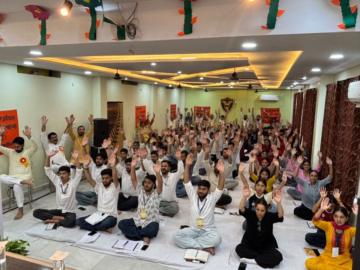 abvphp's tweet photo. प्रदेश कार्यकारिणी बैठक में “हिमाचल प्रदेश का वर्तमान परिदृश्य” व “हिमाचल प्रदेश का वर्तमान शैक्षणिक परिदृश्य” विषयों पर प्रस्ताव पारित किए गए। https://t.co/aK1nYfHYQT