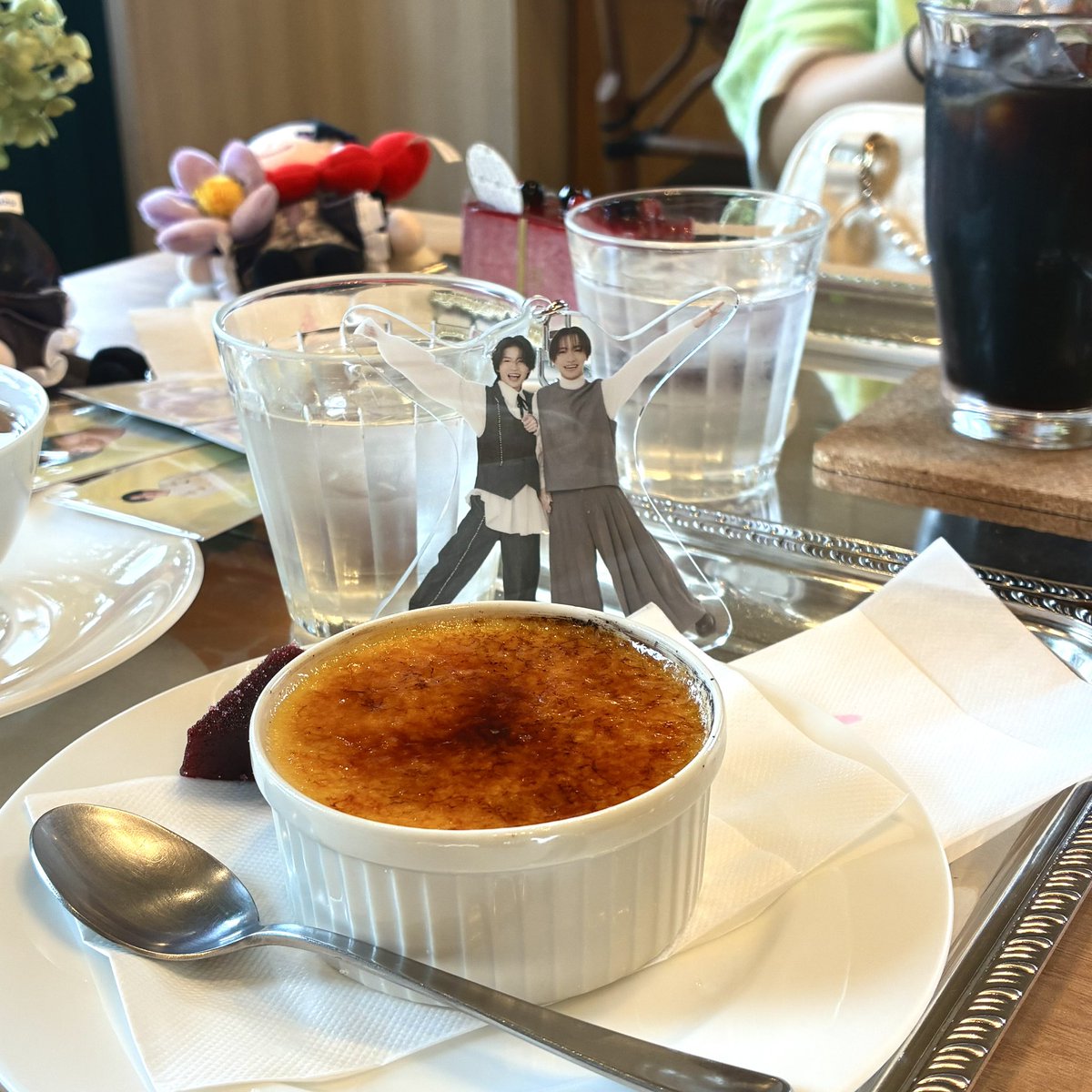msyest_'s tweet photo. 今日は宇宙人の幸福論のロケ地「アルピーノお菓子やさん」（アルピーノ村の方がみんなみんな優しい）と文藝解体新書の配信地「角川武蔵野ミュージアム」（文庫本も漫画も絵本も写真集もあって楽しい）へ行ってきました！ハピナパワー満タン！💮 https://t.co/GH8uCcjVDC