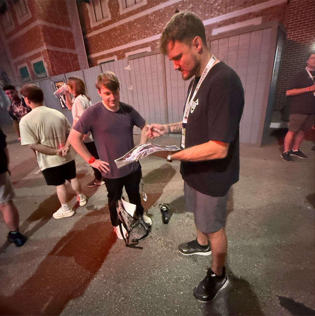 LUCKYY10P's tweet photo. The first of many GCX posts!

Thank you so much to everyone who took the time to come up, say hello, take a picture, or ask for an autograph. It’s always such a pleasure getting to meet you in person.

More than anything, thank you for taking time out of your day to spend a few moments with me. It gives me the chance to thank YOU for all of the support you’ve shown me. I truly appreciate every single one of you.