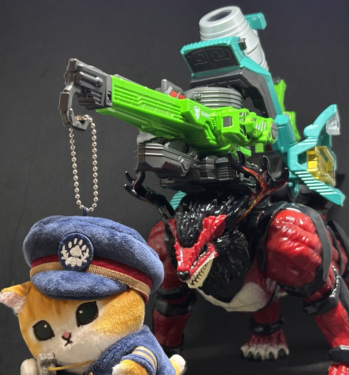DAILE0seveN's tweet photo. おっきいなぁ……。顔はちょっと怖いけど、多分いい奴のはずです。これからよろしく！ https://t.co/Ddq9OU5ch4