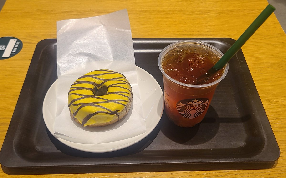 U4258's tweet photo. 土曜日の朝食
🍊＆🥭の☕️
と
🍌＆🍫の🍩 https://t.co/wlHWnsBrTX