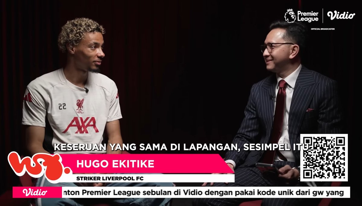 saludosparatii's tweet photo. Menurut gue bang Hanif ini salah satu content creator bola yang paling effort & all out bikin konten yang berbeda.

Di awal, dia bikin Football Morning Show yang sangat mendalam bahas berbagai hal, seperti transfer, kontrak, bisnis, dll.

Ngga kebayang gimana risetnya ngumpulin bahan mendalam yang up to date buat tayang pagi hari setiap hari.

Lalu dia bikin IRL nonton langsung ke berbagai stadion di Eropa dan US. Ada seri yang ke Inggris, Italia, dan Piala Dunia.

Sekarang dia nayangin siaran langsung klub Eropa di channelnya. Ini yang paling gokil sih, mungkin yg pertama.

Selain itu dia juga buat banyak exclusive interview dengan bbrp pemain EPL dan Fabrizio Romano.

Rispek buat effortnya.