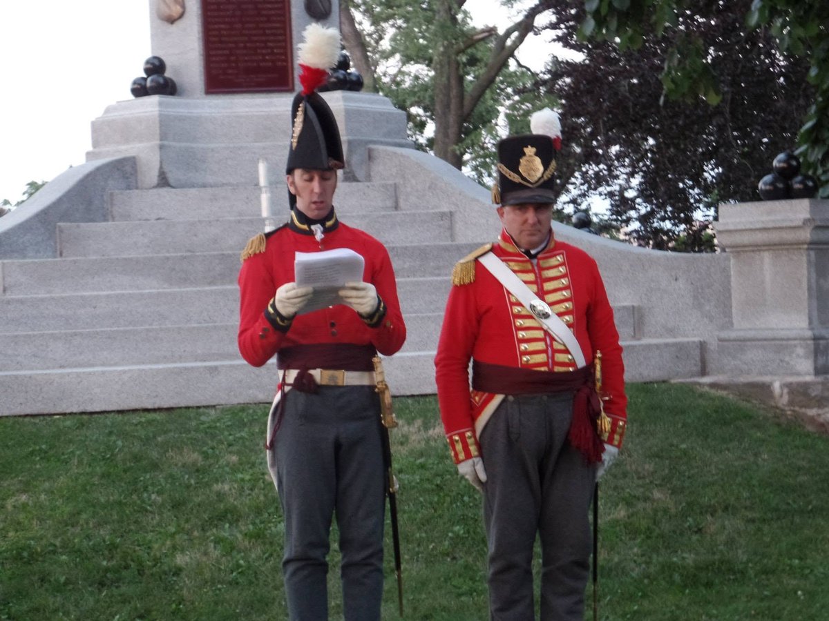 tom4141tom's tweet photo. Reenacting memory:  the 200th Commemoration of the Battle of Lundy's Lane from 2014.

Chris and I read the names of all of the fallen before the ceremony.

I laid a wreath on behalf of the Royal Welsh on the side of the monument where the 41st names are. https://t.co/tSCsx1vzRT