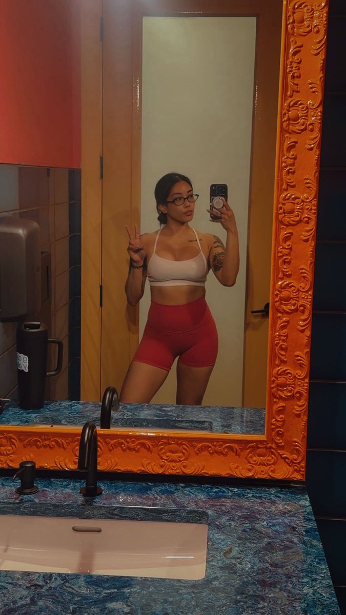 mxrilxa's tweet photo. Life update - lost 20lbs yeeee https://t.co/wr4CwRWZOI