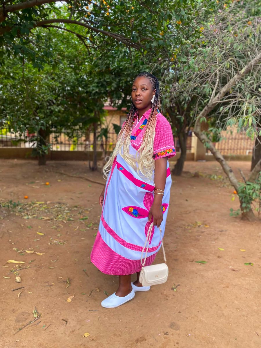 ahi_bombeni's tweet photo. ntombi yaka Gaza😊😊😊😊

#proudlyTsonga https://t.co/hcJRUsumtv