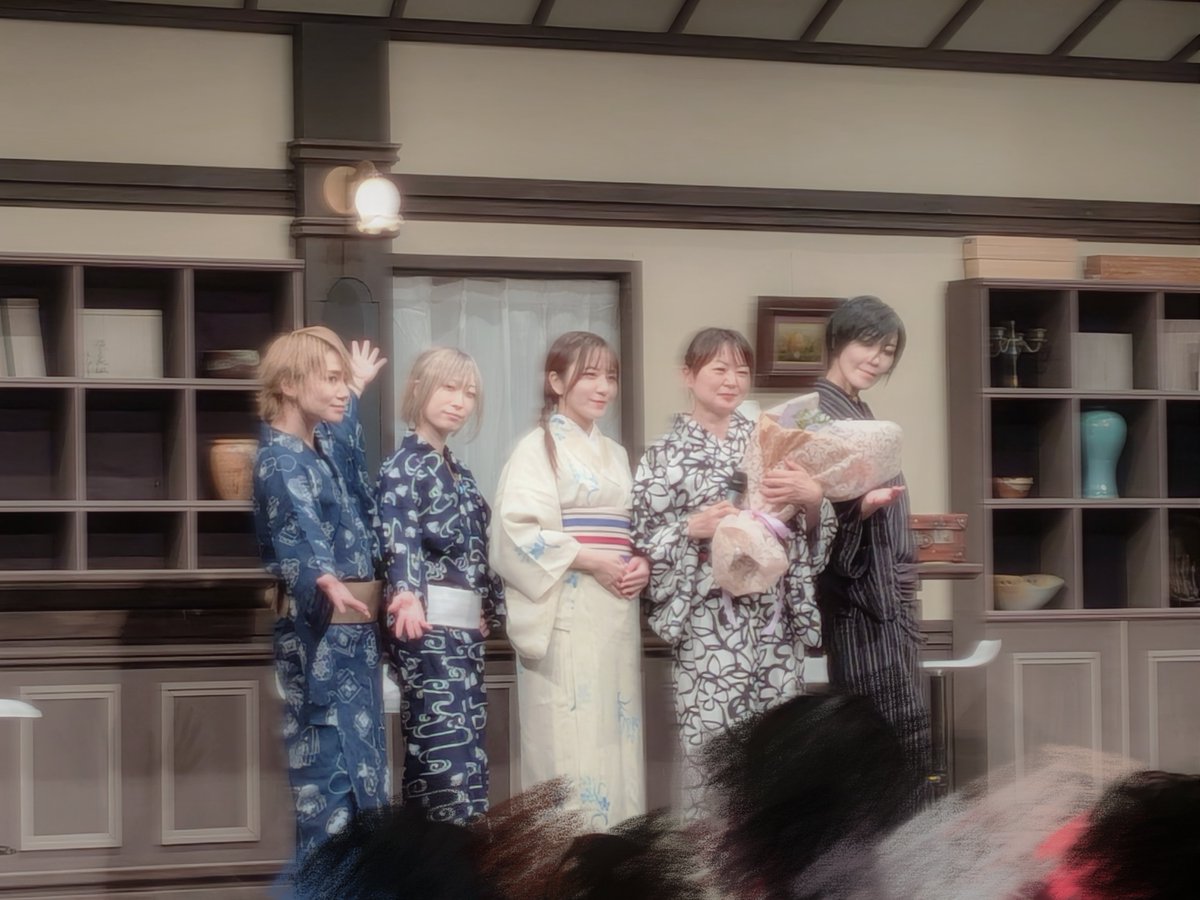 Juri__0715's tweet photo. 舞台・京都寺町三条のホームズ
観てきました👀

とても楽しかったです！！！

昨年の京都公演を観ていたので、同じものだしな……とちょっと思っていたのですが、いい意味で期待を裏切る、とても面白い公演でした✨✨💕

演技も笑いもレベルアップしていて…
行ってよかった……！

#舞台京都ホームズ https://t.co/dZLvbDoAju