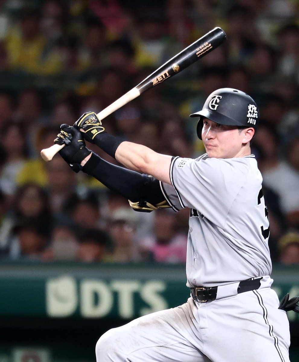 九回表】巨人 0-1 阪神 #泉口友汰 選手もレフト前ヒットで続き、無死一